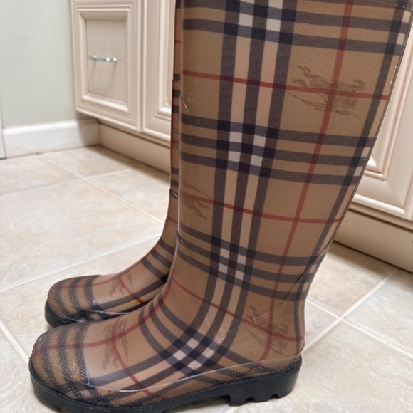 Burberry Rain Boots - Picture 2 of 4